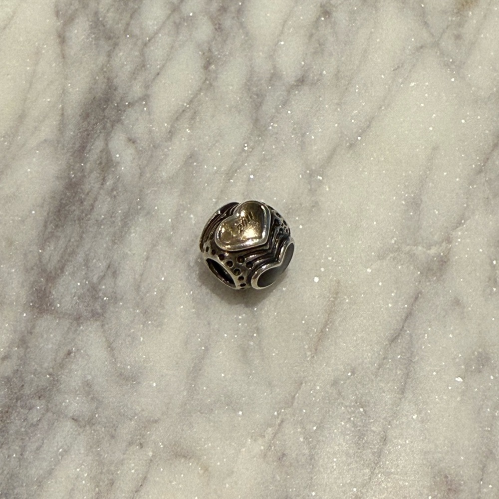 Pandora Special Edition 2011 Heart Charm